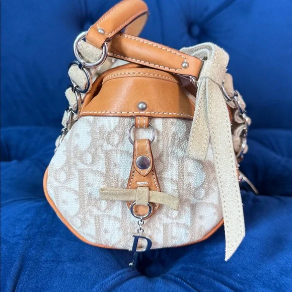 CHRISTIAN DIOR Monogram Romantique Trotter Bag - Picture 5 of 17